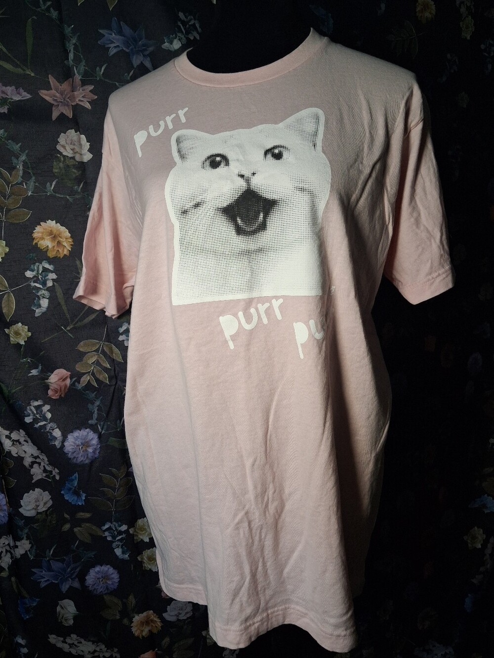 Cat Lover Cute Cat 'Purr' Graphic Tee - Pink